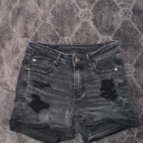 American Eagle HiRise Shortie Next lvl Stretch Distressed Black Jean Shorts Sz 4 - Picture 1 of 8